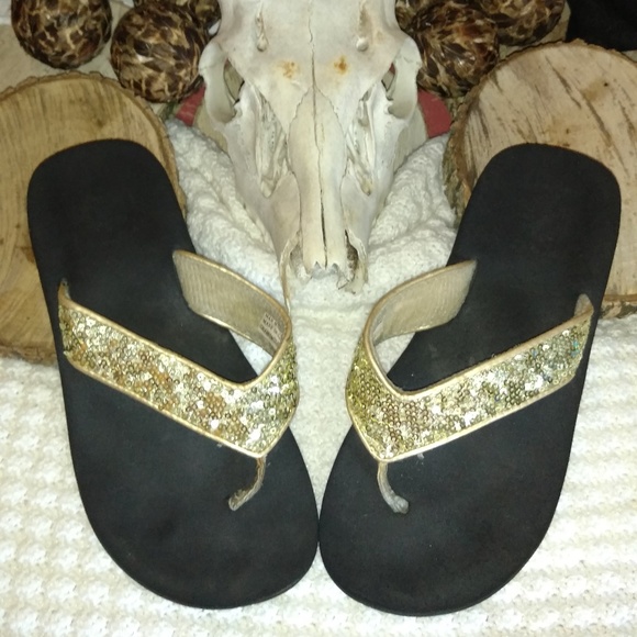 girls flip flops size 3